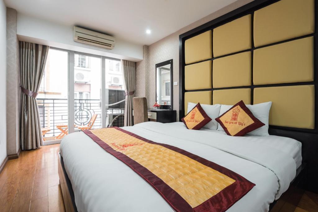 Hotel At Lily's 3*
