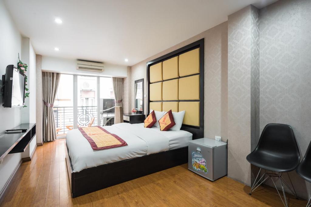 Hotel At Lily's 3*